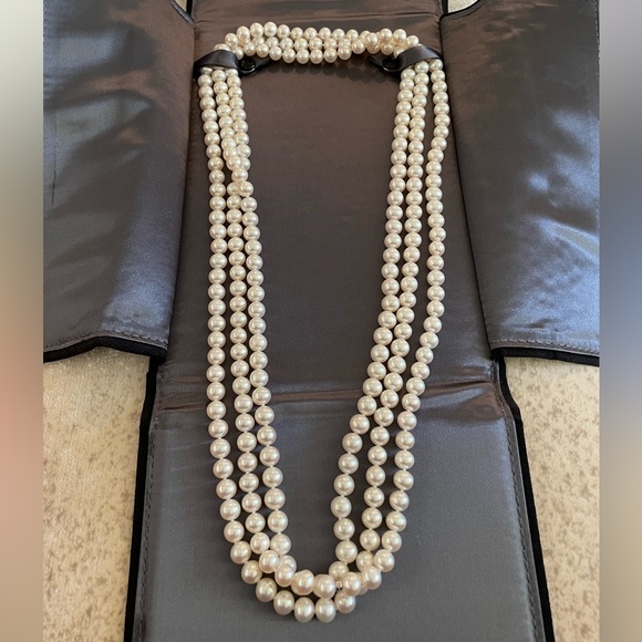 Tiffany & Co. Jewelry - Tiffany pearl necklace